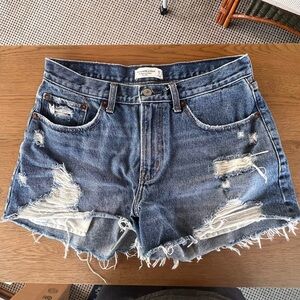 Abercrombie & Fitch Boyfriend Mid Rise Distressed Denim Shorts – Size 29 [8]